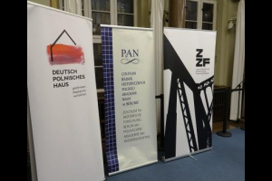 Roll up Banner der Veranstalter