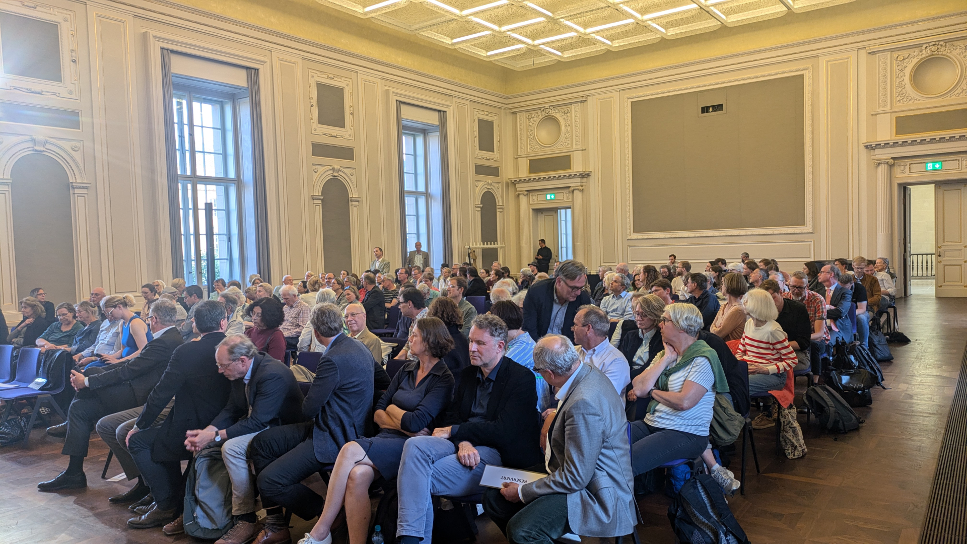Publikum im Wilhelm-von-Humboldt-Saal