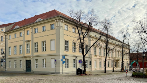 Blick auf das ZZF Potsdam, Am Neuen Markt.