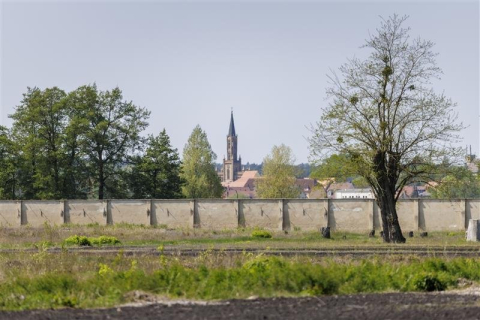 Blick auf das Umfeld der Mahn- und Gedenkstätte Ravensbrück (Credits: Photothek Media Lab / Kira Hofmann)