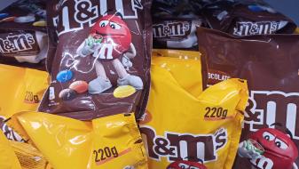 M&M