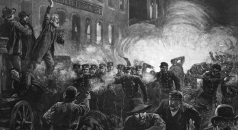 Demonstration auf dem Haymarket Square in Chicago, 1. Mai 1886 (Credits: Thure de Thulstrup / Public Domain; via Wikimedia Commons)