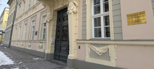 ZZF Potsdam, Eingang am Neuen Markt 1