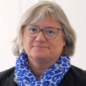 Portraitfoto von Gabriele Metzler, Direktorin des ZZF Potsdam