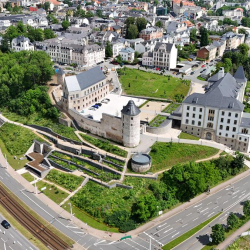 Schlosshang mit Blick auf Berufsakademie (Foto: Stadt Plauen)